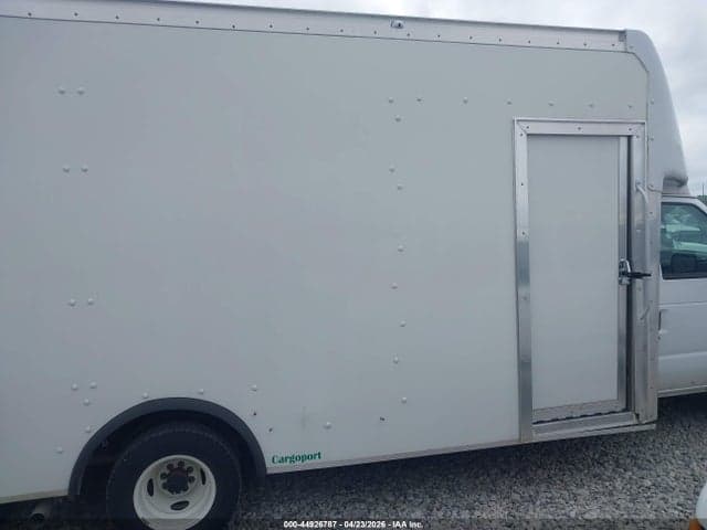 2024 FORD E-450 CUTAWAY 13