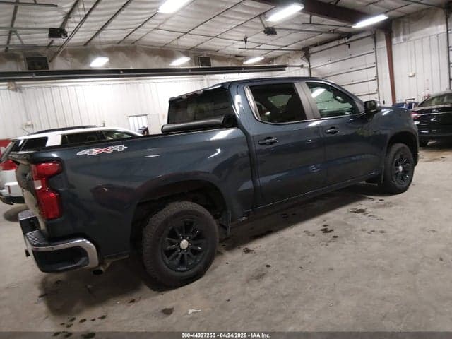 2019 CHEVROLET SILVERADO 1500 LT 4