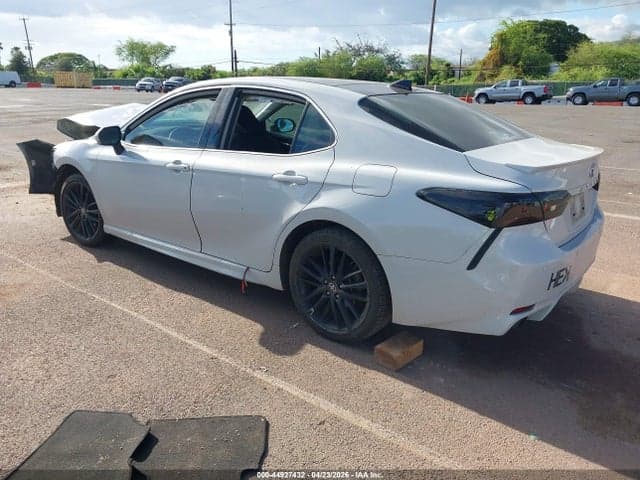2023 TOYOTA CAMRY XSE 3