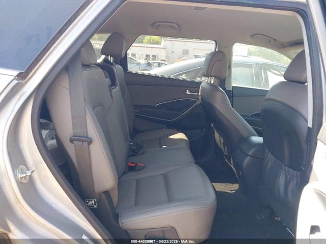 2018 HYUNDAI SANTA FE SE 8