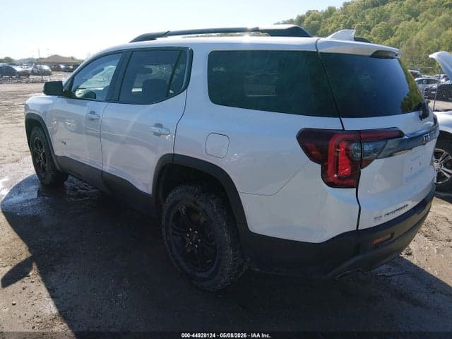 2022 GMC ACADIA AWD AT4 3