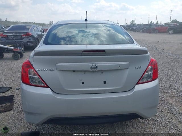 2019 NISSAN VERSA 1.6 SV 17