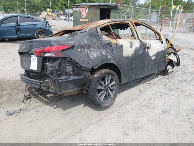 2025 NISSAN VERSA 1.6 SV 4