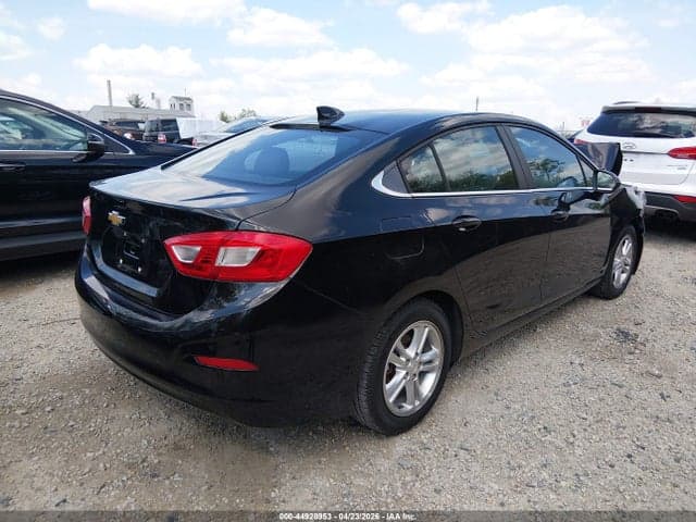 2017 CHEVROLET CRUZE LT AUTO 4