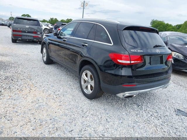 2017 MERCEDES-BENZ GLC 300 4MATIC 3