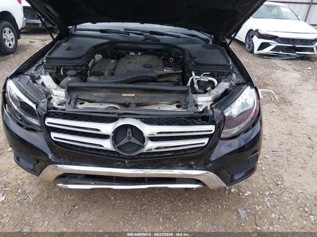 2017 MERCEDES-BENZ GLC 300 4MATIC 6