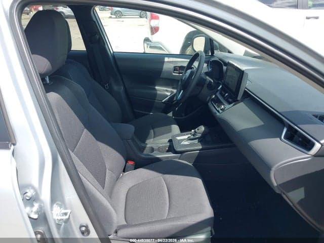 2026 TOYOTA COROLLA CROSS LE 5