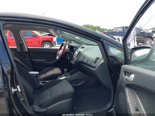 2017 KIA FORTE LX 5