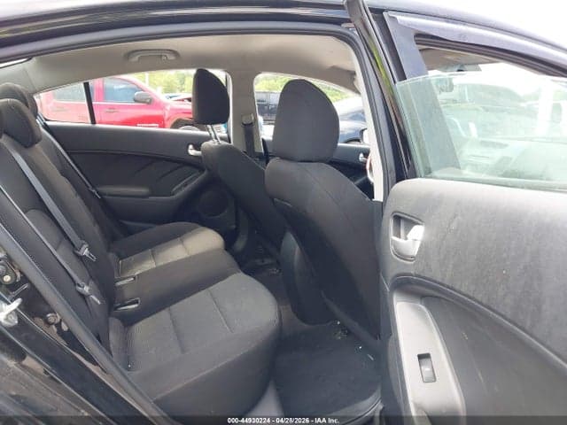 2017 KIA FORTE LX 8