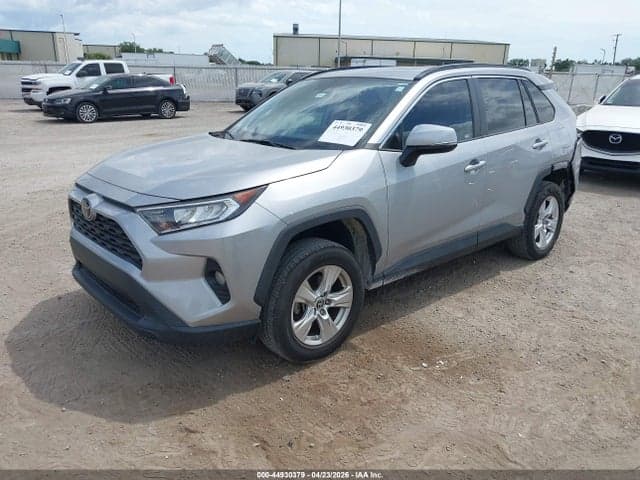 2021 TOYOTA RAV4 XLE 2