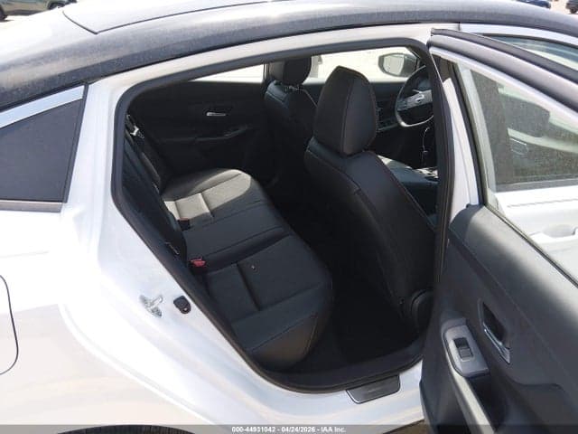 2026 NISSAN SENTRA SR 8