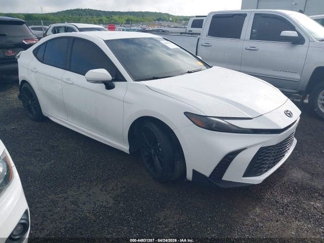 2025 TOYOTA CAMRY SE 1