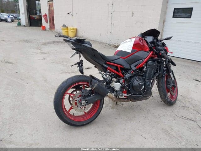 2024 KAWASAKI ZR900 F 4