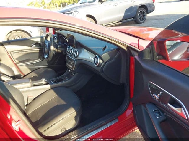 2017 MERCEDES-BENZ CLA 250 5
