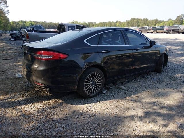 2017 FORD FUSION SE 4