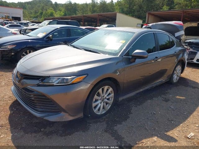 2020 TOYOTA CAMRY LE 2