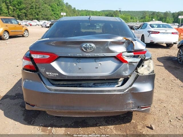 2020 TOYOTA CAMRY LE 17