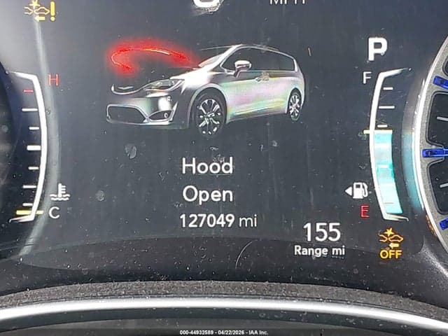 2017 CHRYSLER PACIFICA LIMITED 16