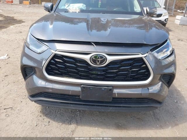 2021 TOYOTA HIGHLANDER L 12