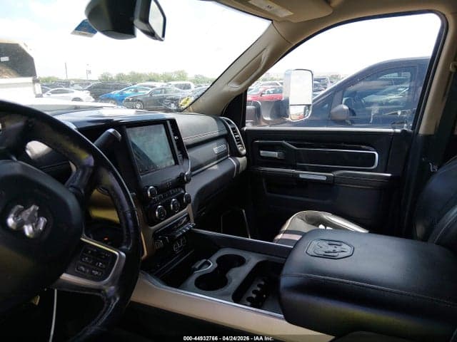 2019 RAM 3500 LARAMIE 4X4 8' BOX 5