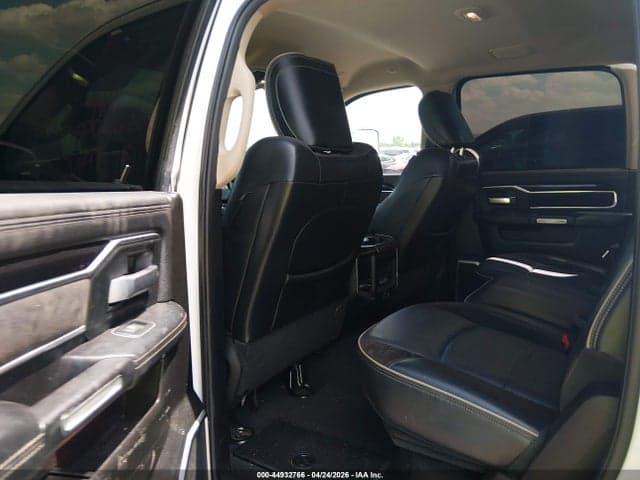 2019 RAM 3500 LARAMIE 4X4 8' BOX 8