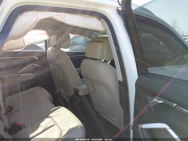 2019 AUDI Q3 2.0T S LINE PREMIUM 8