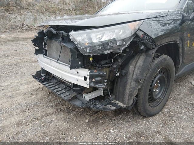2021 TOYOTA RAV4 LE 6