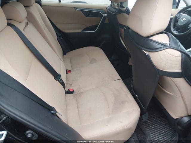 2021 TOYOTA RAV4 LE 8