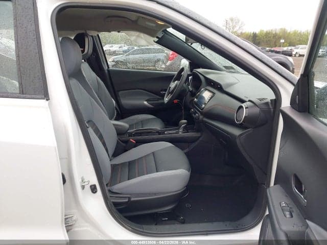 2024 NISSAN KICKS SR XTRONIC CVT 5