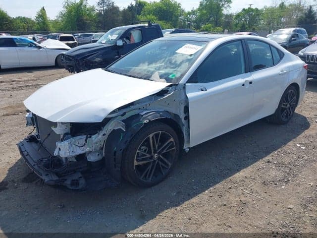 2025 TOYOTA CAMRY XSE 2