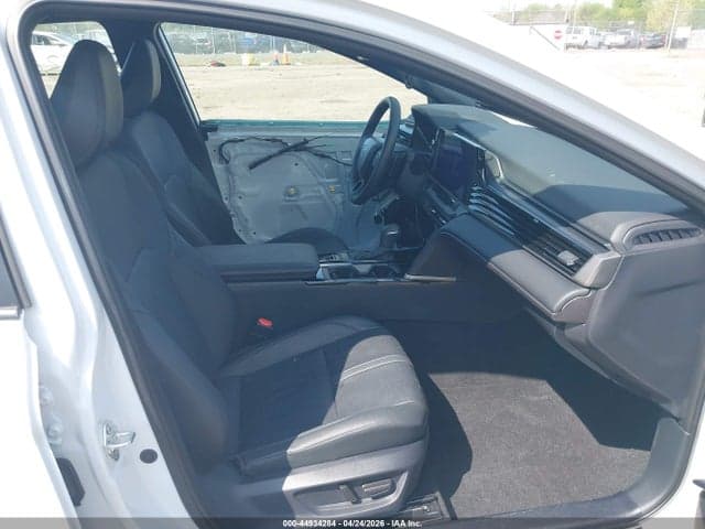 2025 TOYOTA CAMRY XSE 5