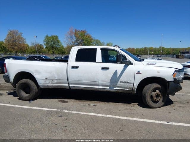 2022 RAM 3500 TRADESMAN 4X4 8' BOX 13