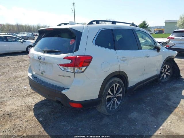 2022 SUBARU FORESTER LIMITED 4