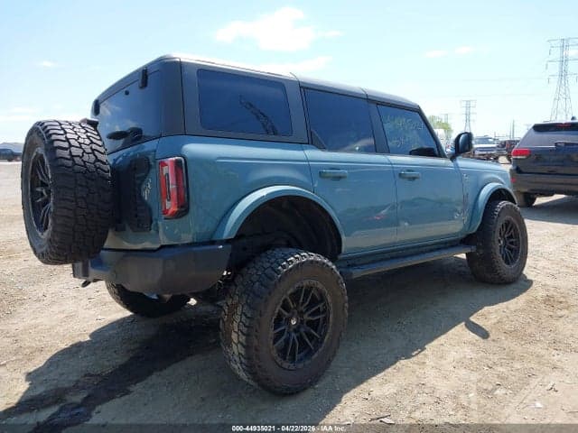 2023 FORD BRONCO OUTER BANKS 4
