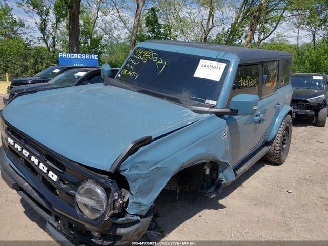 2023 FORD BRONCO OUTER BANKS 6
