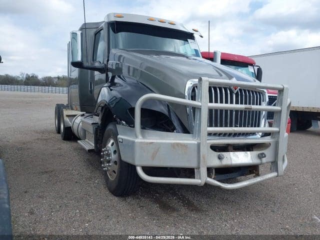 2019 INTERNATIONAL LT 1