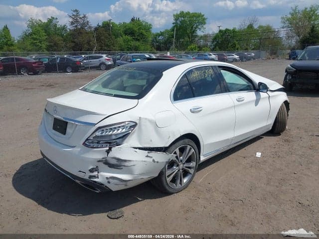 2017 MERCEDES-BENZ C 300 4