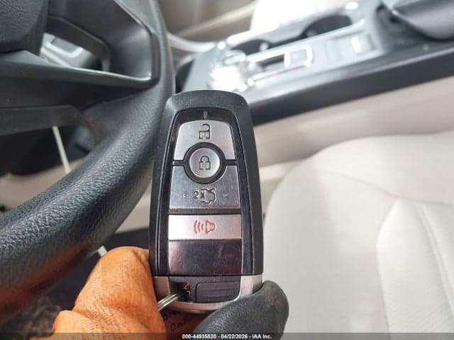 2019 FORD FUSION SE 11