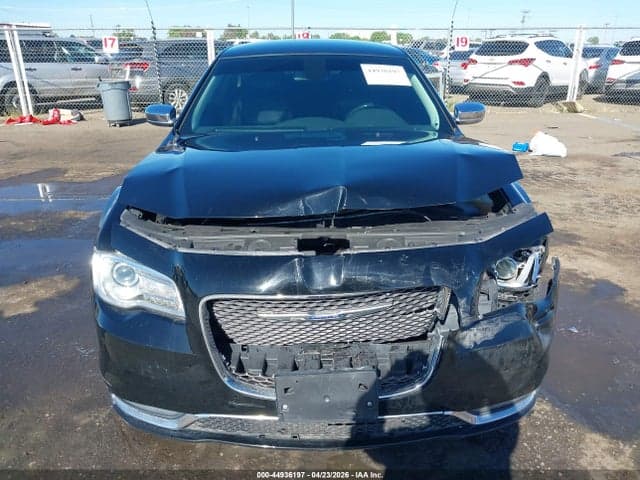 2019 CHRYSLER 300 LIMITED 12