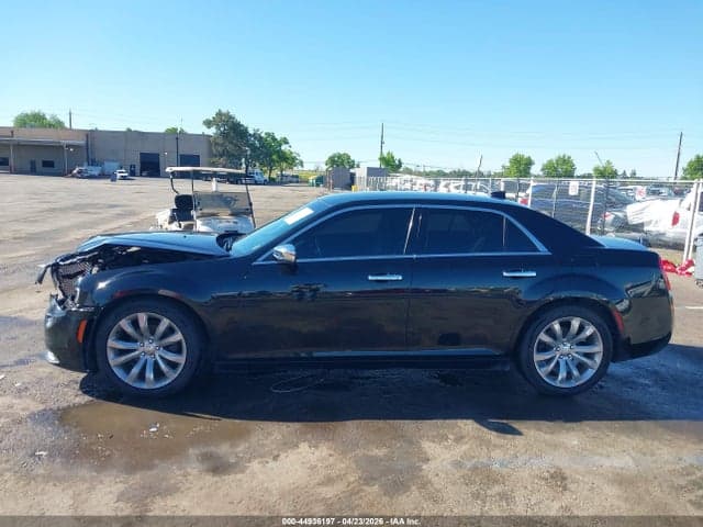 2019 CHRYSLER 300 LIMITED 14