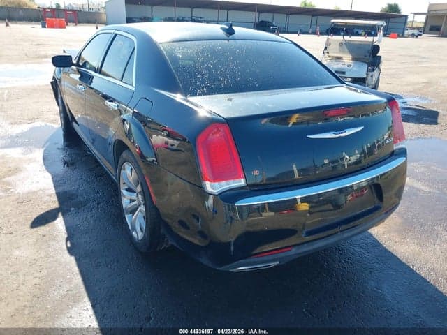 2019 CHRYSLER 300 LIMITED 3
