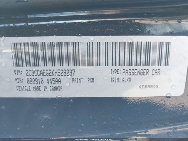 2019 CHRYSLER 300 LIMITED 9