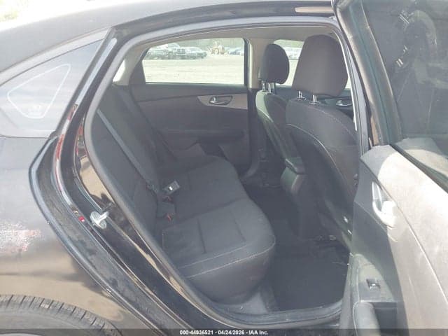 2021 KIA FORTE LXS 8