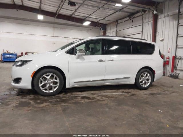 2020 CHRYSLER PACIFICA LIMITED 14
