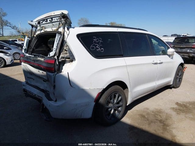 2021 CHRYSLER PACIFICA TOURING L AWD 4