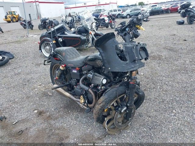 2017 HARLEY-DAVIDSON FXDLS - 1