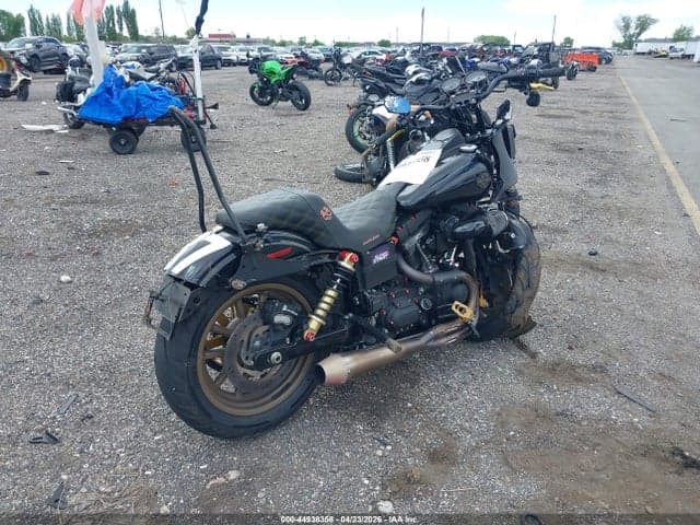2017 HARLEY-DAVIDSON FXDLS 4