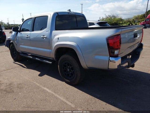 2020 TOYOTA TACOMA SR5 V6 3