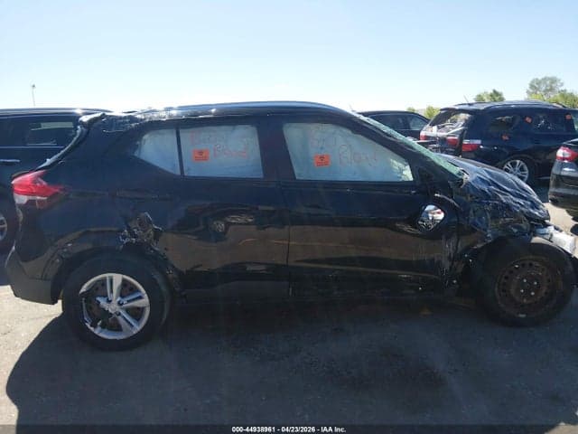2018 NISSAN KICKS S 12