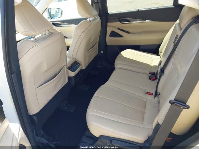 2022 INFINITI QX60 LUXE 8